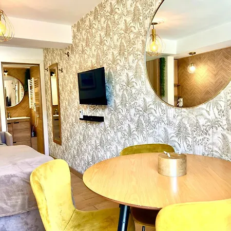 The Mini * Castelldefels