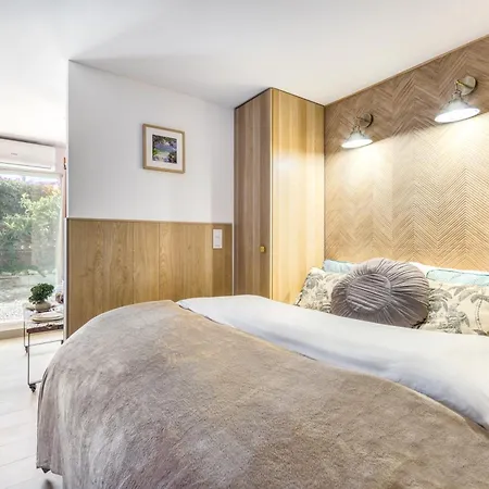 The Mini Apartment *